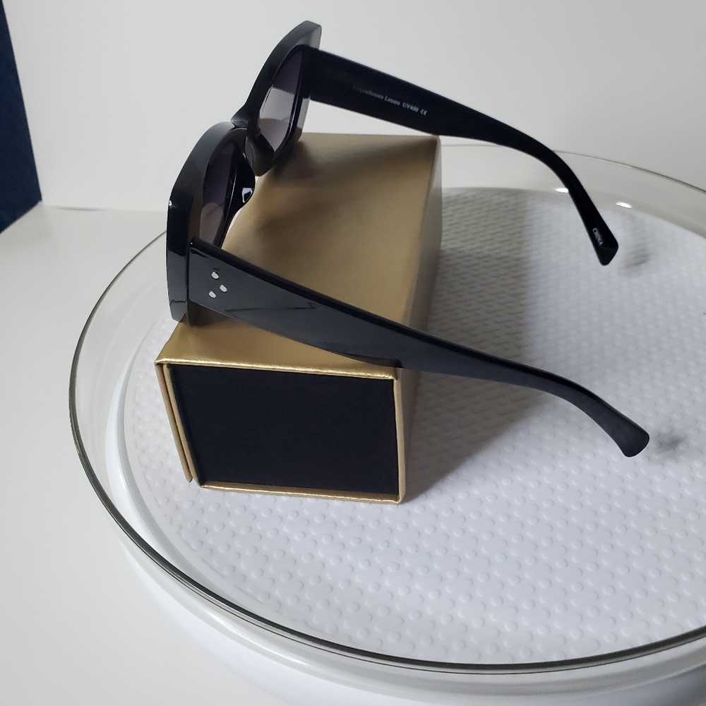Black Bow Tie Glasses - Picture 3 of 3